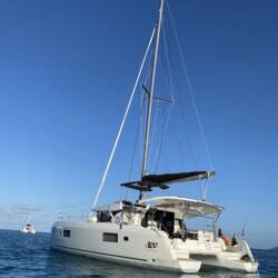 Lagoon 42 - 4 + 2 cab. Take it easy