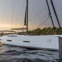 Dufour 56 Exclusive - 5 + 1 cab. Moonlight