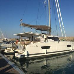 Fountaine Pajot Lucia 40 - 4 cab. Servus
