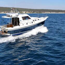 Adria 1002 Vektor Vella