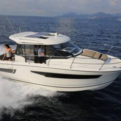 Merry Fisher 895 Sport Offshore Surprise