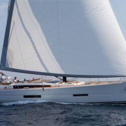 Dufour Exclusive 56 - 4 + 1 cab. Magic Planet