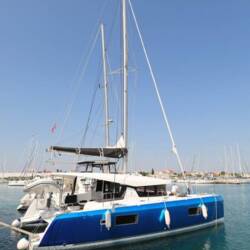 Lagoon 42 - 4 + 2 cab. Royal Salute