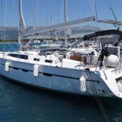 Bavaria Cruiser 56 - 5 + 1 cab. Baby Blue 2