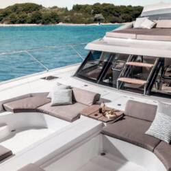 Nautitech 47 Power - 4 + 2 cab. SEATTLE