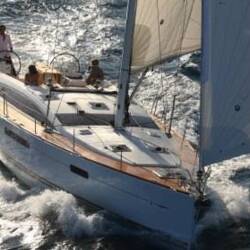 Jeanneau 53 - 4 + 1 cab. Trinity