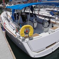 Sun Odyssey 389 Islanders