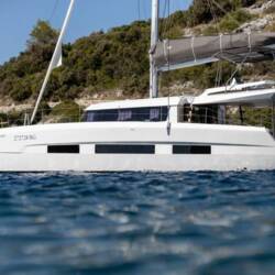 Dufour 48 Catamaran - 5 + 1 cab. Uma