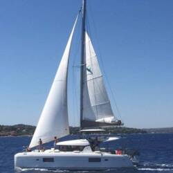 Lagoon 42 - 4 + 2 cab. Nyami Nyami