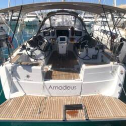 Sun Odyssey 389 Amadeus