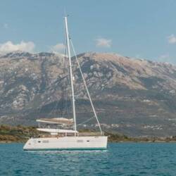 Lagoon 450 - 4 + 2 cab. Perla