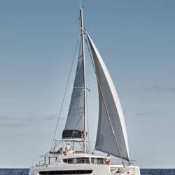 Bali 4.8 - 5 + 1 cab Pagora