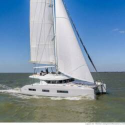 Lagoon 55 - 5 + 2 cab. Smiley