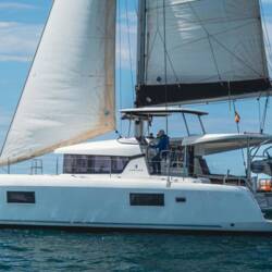 Lagoon 42 - 4 cab. Moonlight