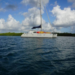 Lagoon 500 - 4 cab. Sand Star