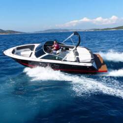 Four Winns H210 Black Pearl