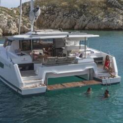Fountaine Pajot Astrea 42 - 3 + 1 cab. Bôrev