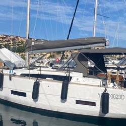 Dufour 390 Yaya