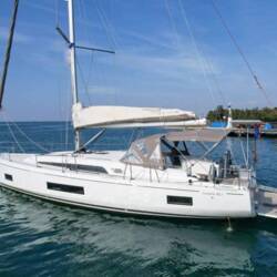 Oceanis 46.1 - 4 cab. Blue Satellite