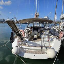 Sun Odyssey 42i Triton