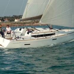 Sun Odyssey 379 Topaze