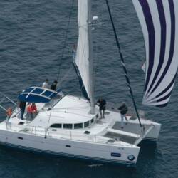 Lagoon 380 - 4 + 2 cab. Ploto