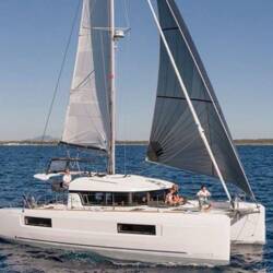 Lagoon 40 - 4 + 2 cab Bahia Real