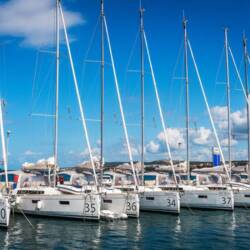 Oceanis 38.1 Gang of Four