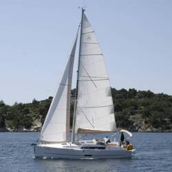 Dufour 350 GL Luka
