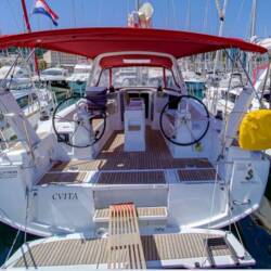 Oceanis 38.1 Cvita