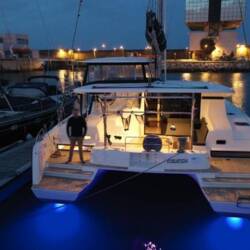 Lagoon 42 - 4 + 2 cab. Kobukson